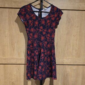 (J49) Charlotte Russe Navy and Red Floral Mini Dress Juniors Sz S